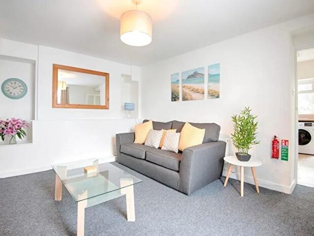 Apartment for rent in Nangreaves, Wales