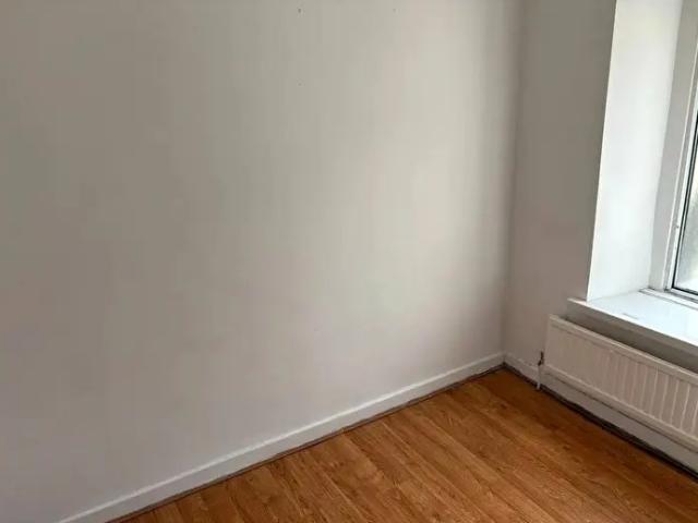 Apartment for rent in Cimla, Neath