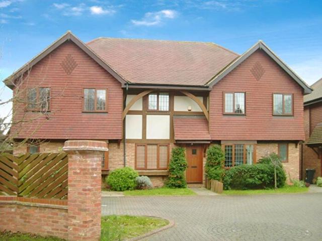 Apartment for rent in Bedford