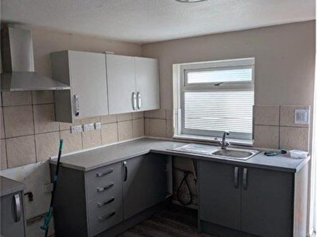 Apartment for rent in Nangreaves, Wales
