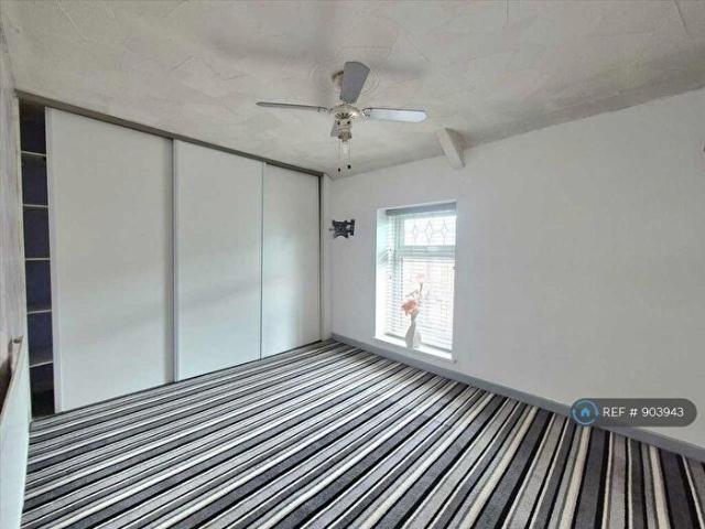 Apartment for rent in Penygraig