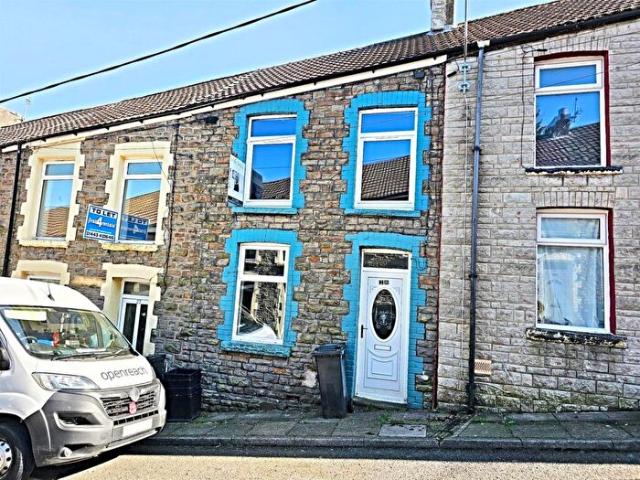 Apartment for rent in Treharris