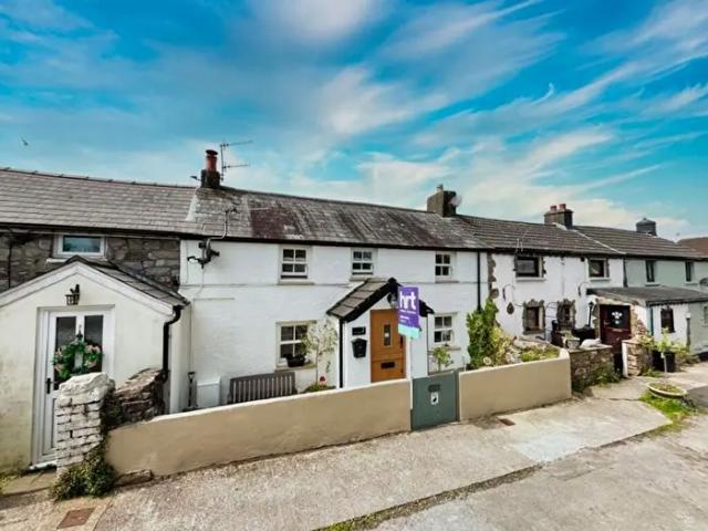 Apartment for rent in St. Bride's Minor, Sarn