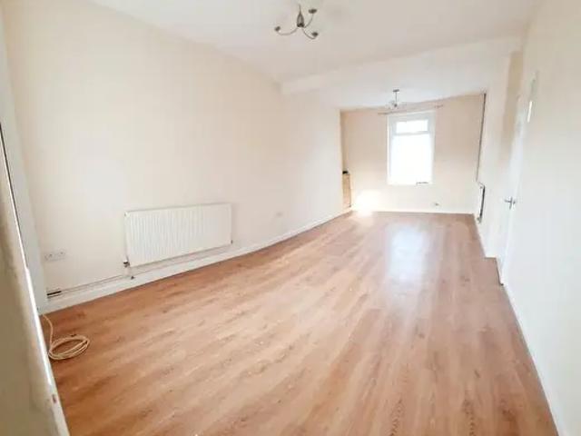 Apartment for rent in Briton Ferry