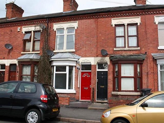 Apartment for rent in West End, Old Wharf