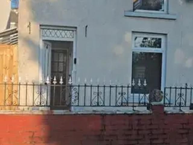 Apartment for rent in Plasmarl, Swansea