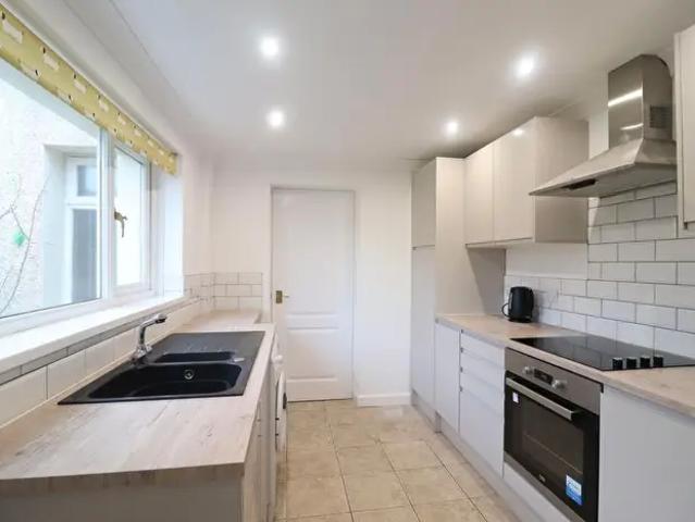 Apartment for rent in Cimla, Neath