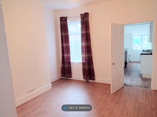 Apartment for rent in Horninglow and Eton, Beamhurst