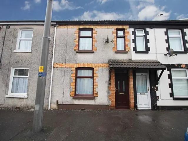 Apartment for rent in Pont-y-Clun, Pontyclun