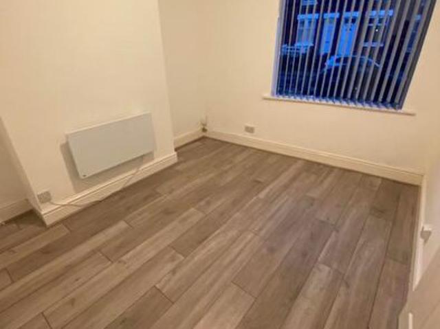 Apartment for rent in Ball Hill, West Midlands