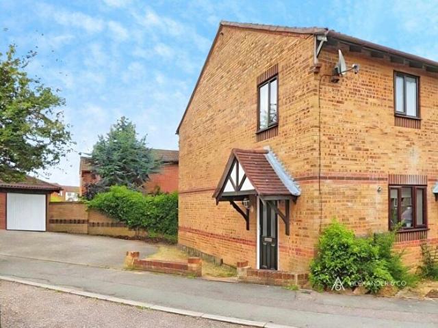 Apartment for rent in Elmsbrook, Evershot