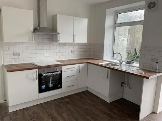 Apartment for rent in Treharris