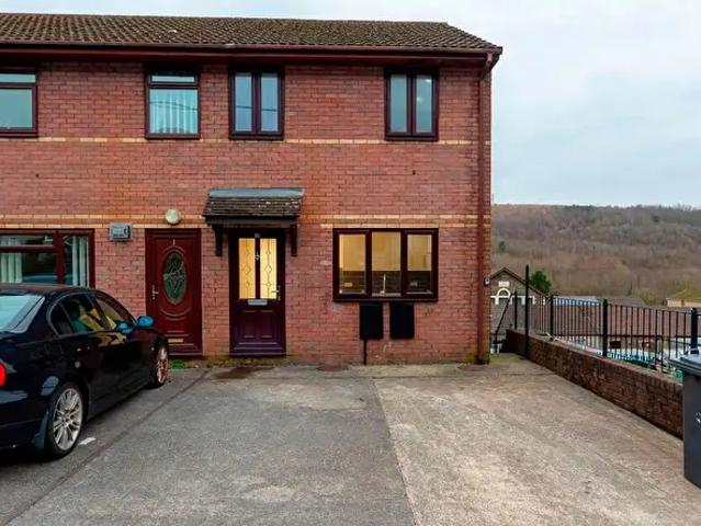 Apartment for rent in Ynysybwl and Coed-y-cwm, Ynysybwl