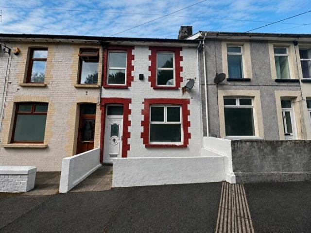 Apartment for rent in Pontycymer, Wales