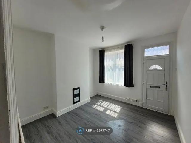 Apartment for rent in Ball Hill, West Midlands