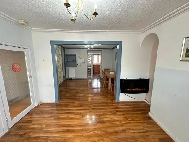 Apartment for rent in Nangreaves, Wales