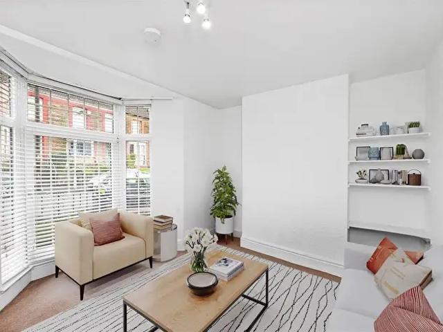 Apartment for rent in Brynmill, Swansea