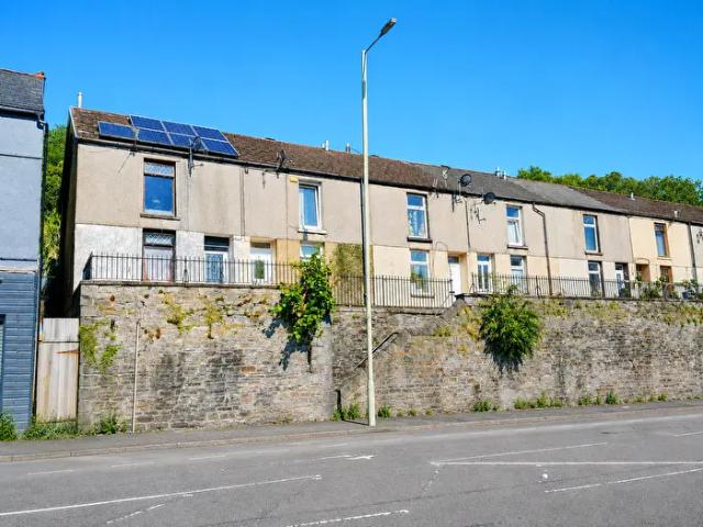 Apartment for rent in Pentre, Ton Pentre