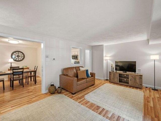 Condo for sale in Tewksbury, Massachusetts