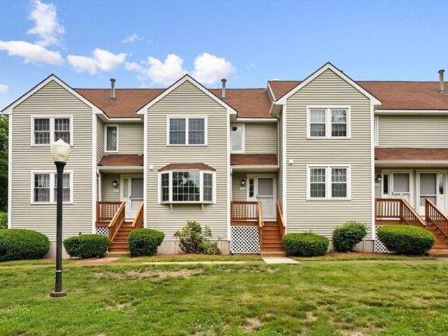 Condo for sale in Tewksbury, Massachusetts