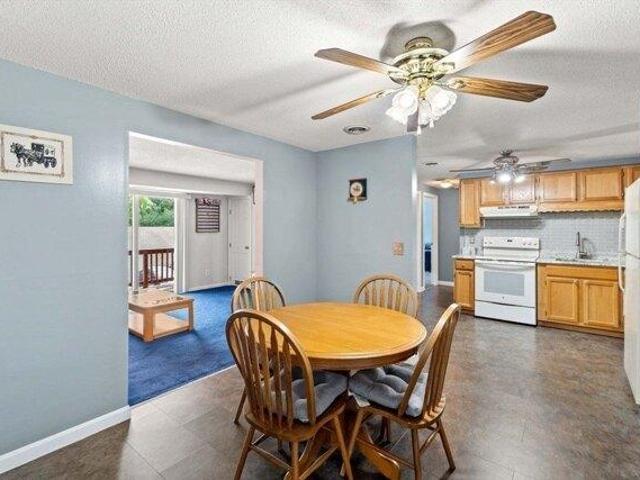 Condo for sale in Tewksbury, Massachusetts