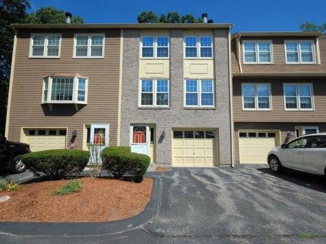 Condo for sale in Tewksbury, Massachusetts