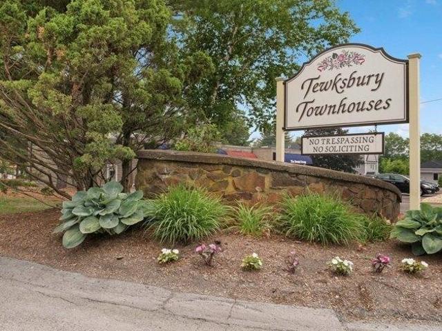 Condo for sale in Tewksbury, Middlesex County