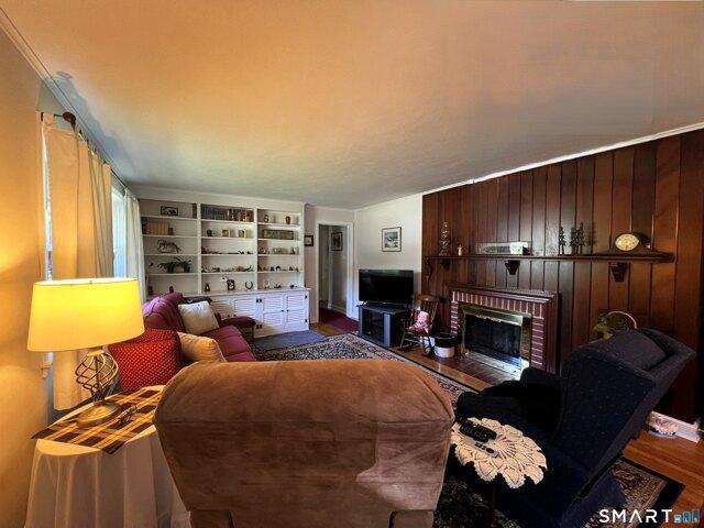 House for sale in Thomaston, Connecticut