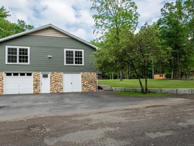 House for sale in Thompson