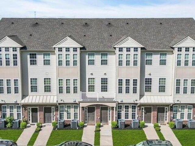 House for sale in Tinton Falls