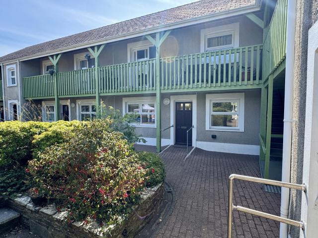 Apartment for rent in Narberth, Wales