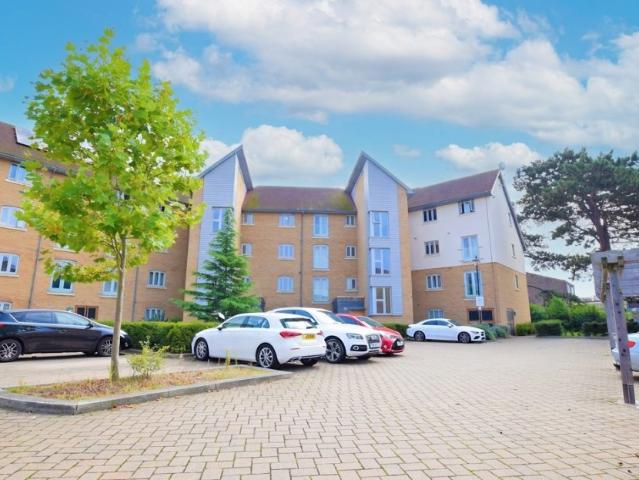 Apartment for rent in Barkingside, Greater London