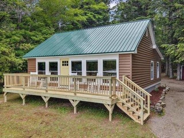 House for sale in Maine