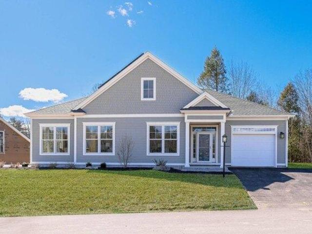 House for sale in Topsham, Maine