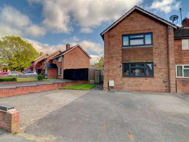 Cottage for sale in Coleshill CP, Gun Hill