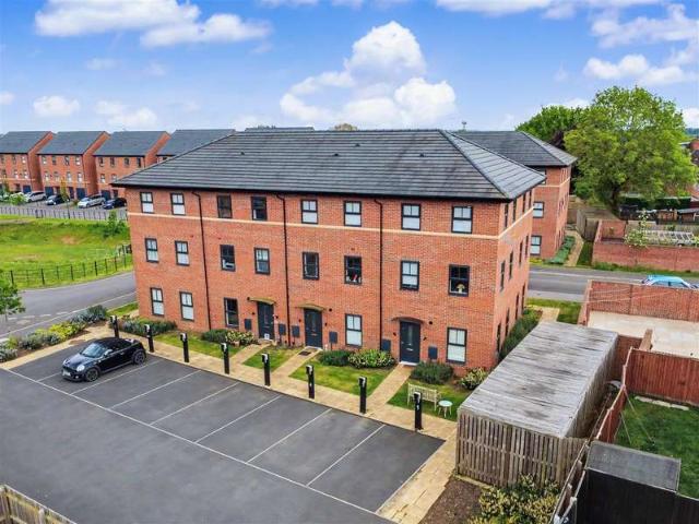 Townhouse for sale in Haddon, East Midlands