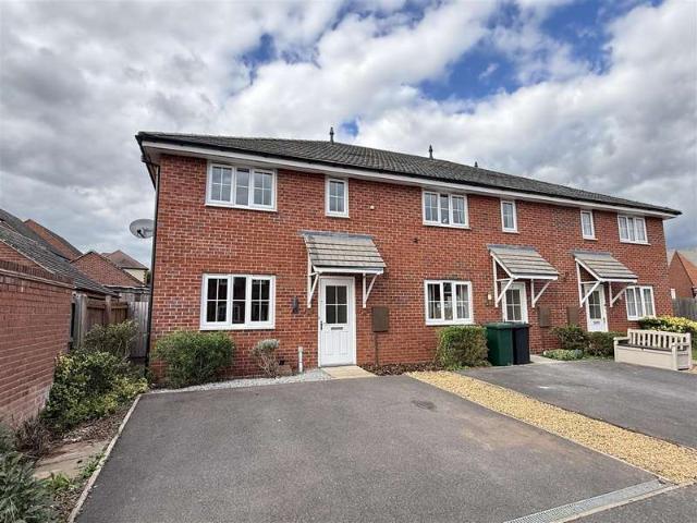 Townhouse for sale in Egginton, East Midlands