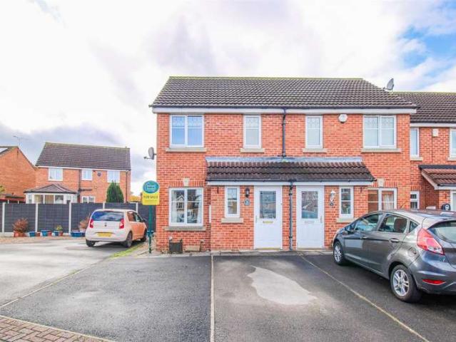 Townhouse for sale in Normanton and Altofts, Old Snydale