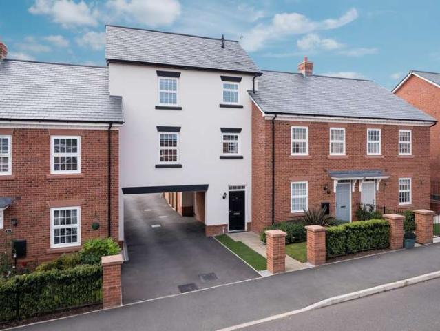 Townhouse for sale in Tarporley