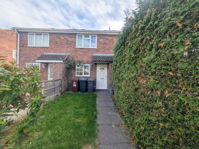 Townhouse for rent in Sketchley, Hinckley and Bosworth