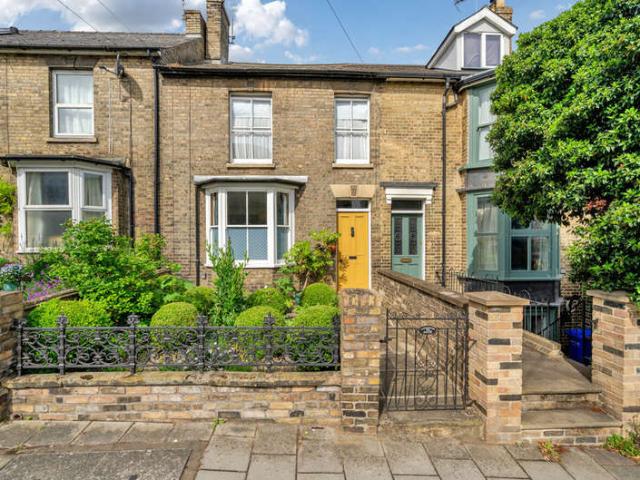 Townhouse for sale in Chedburgh, Suffolk
