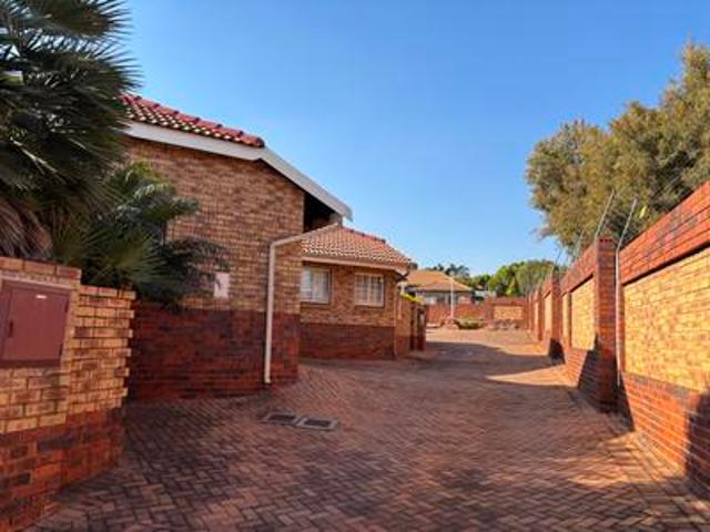 Townhouse for rent in Centurion, Gauteng