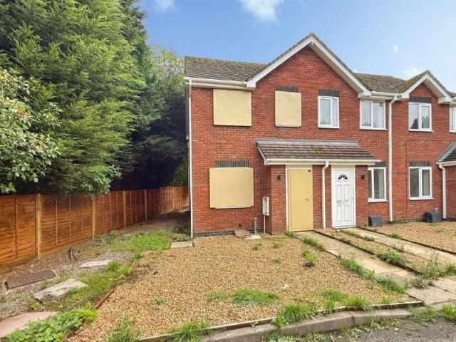 Townhouse for sale in Telford