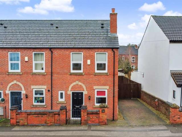 Townhouse for sale in Stapleford, Attenborough