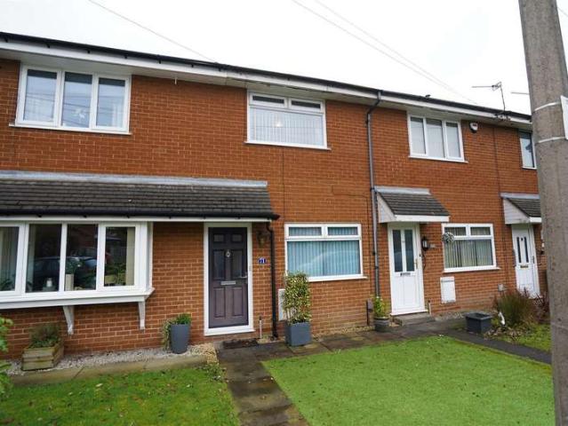 Townhouse for sale in Lee Bank, Greater Manchester