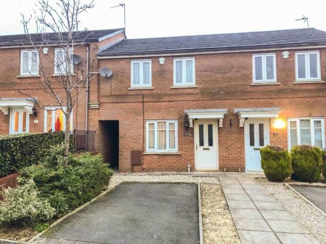 Townhouse for rent in Shaw and Crompton, Pendock