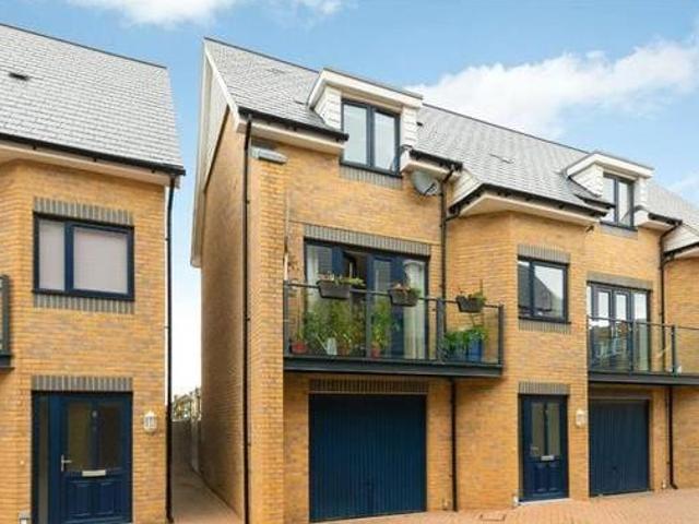 House for rent in Lyons, Greater London
