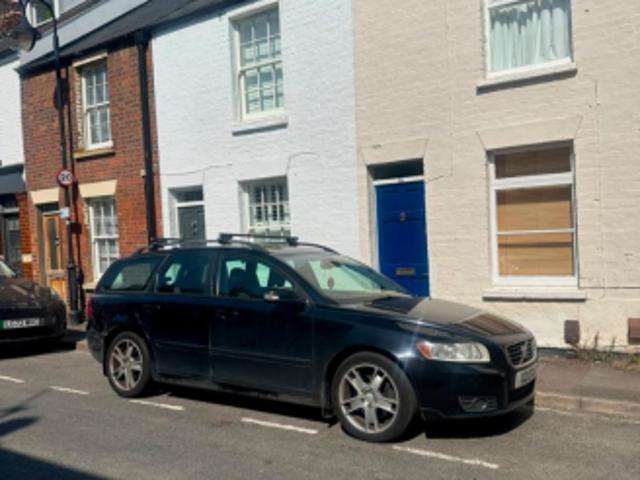 Townhouse for rent in Chelmondiston, Suffolk