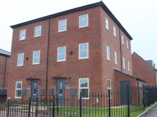House for rent in Monkswood, Leeds