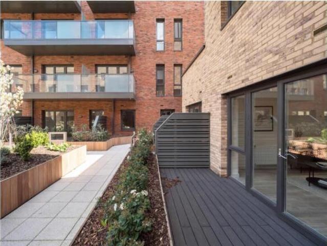 Townhouse for rent in Cat Hill